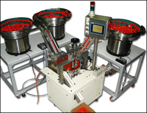 Soy sauce cap assembly machine.[ CPSO-3240 ]